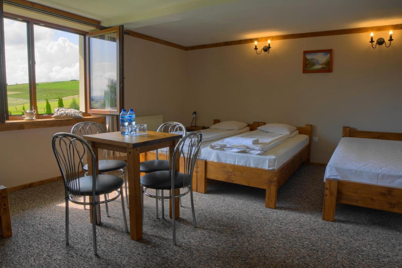 Osrodek Wypoczynkowy U Bartka Bed & Breakfast Czerwienne Luaran gambar