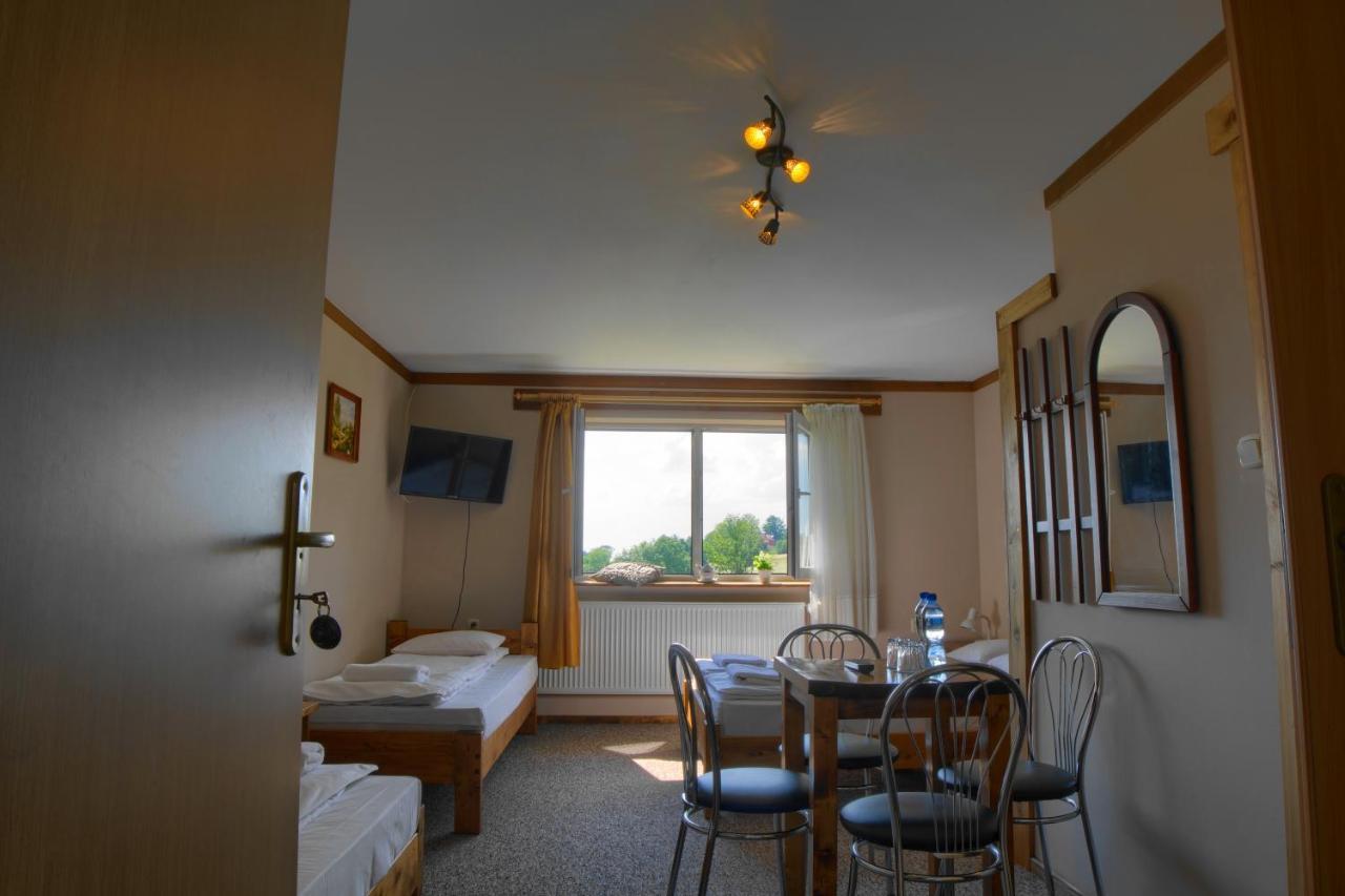 Osrodek Wypoczynkowy U Bartka Bed & Breakfast Czerwienne Luaran gambar