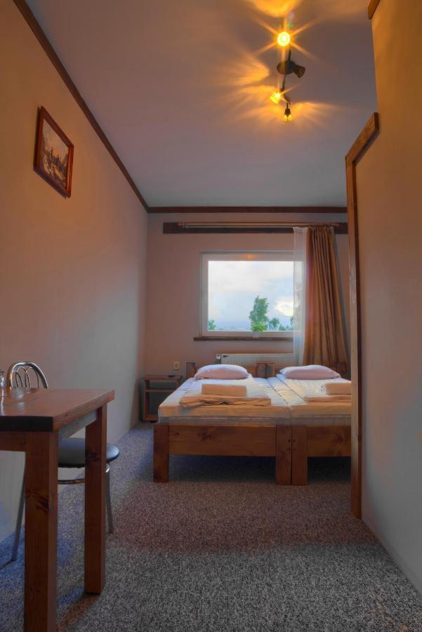 Osrodek Wypoczynkowy U Bartka Bed & Breakfast Czerwienne Luaran gambar