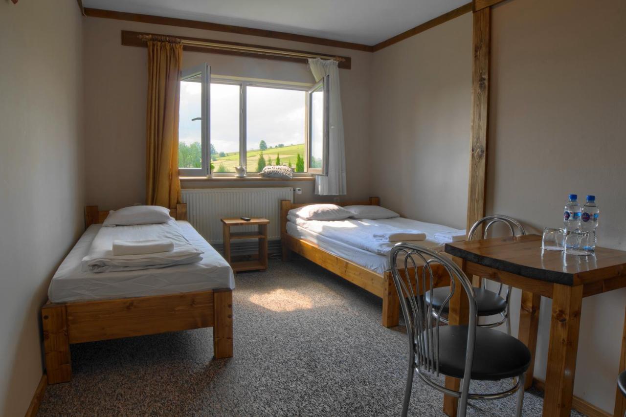 Osrodek Wypoczynkowy U Bartka Bed & Breakfast Czerwienne Luaran gambar